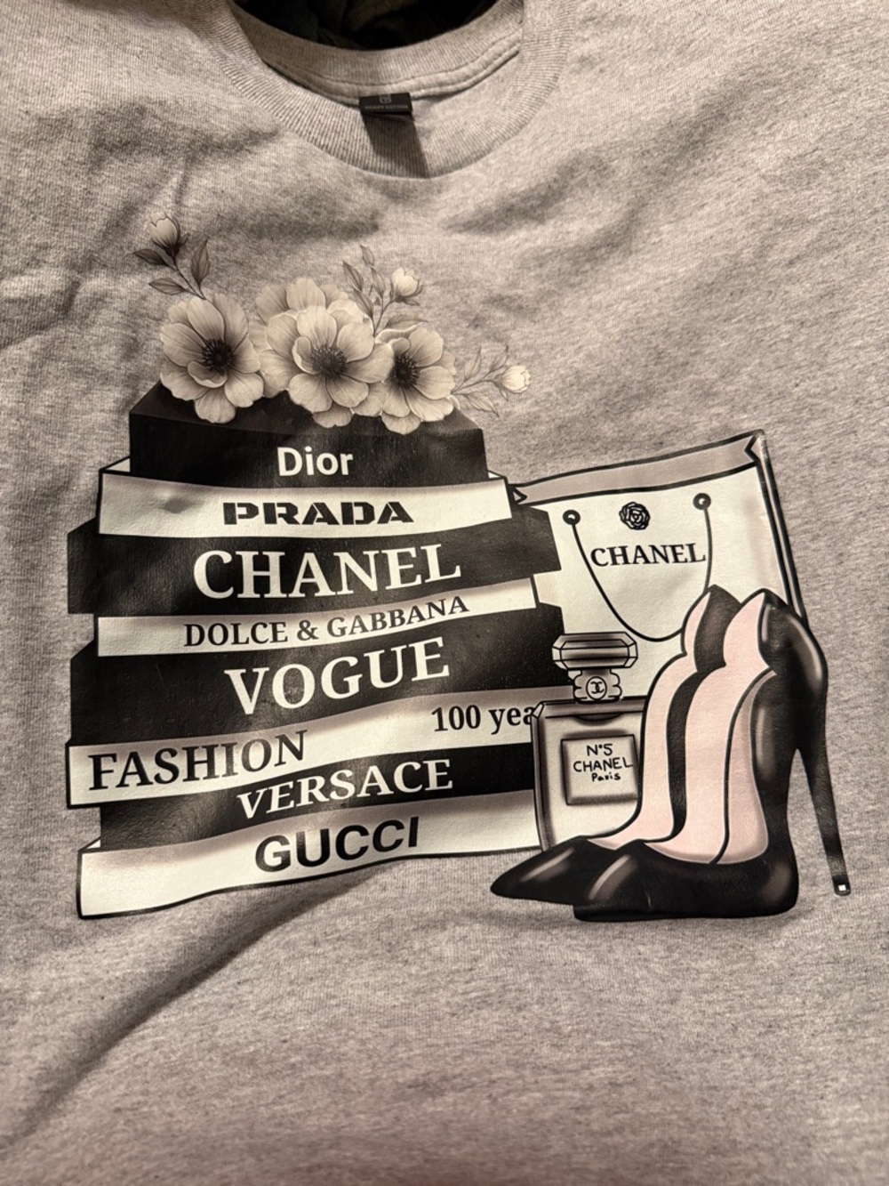 Gildan Gray Graphic Tee with Black and White Fashion Stack homemade size small